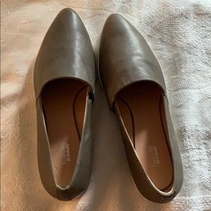 Dr Scholls 9.5 slip on shoe.